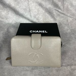 Chanel Caviar L-Zip CC French Wallet Light Grey